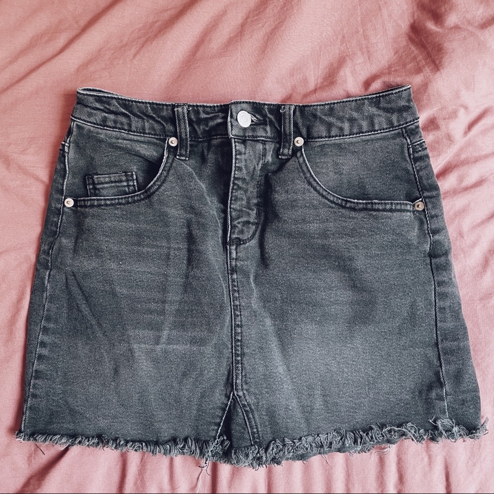 Wild Fable Black Jean Skirt, size 6!